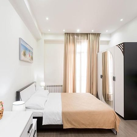 Apartment In The City Center Lll Tbiliszi Kültér fotó