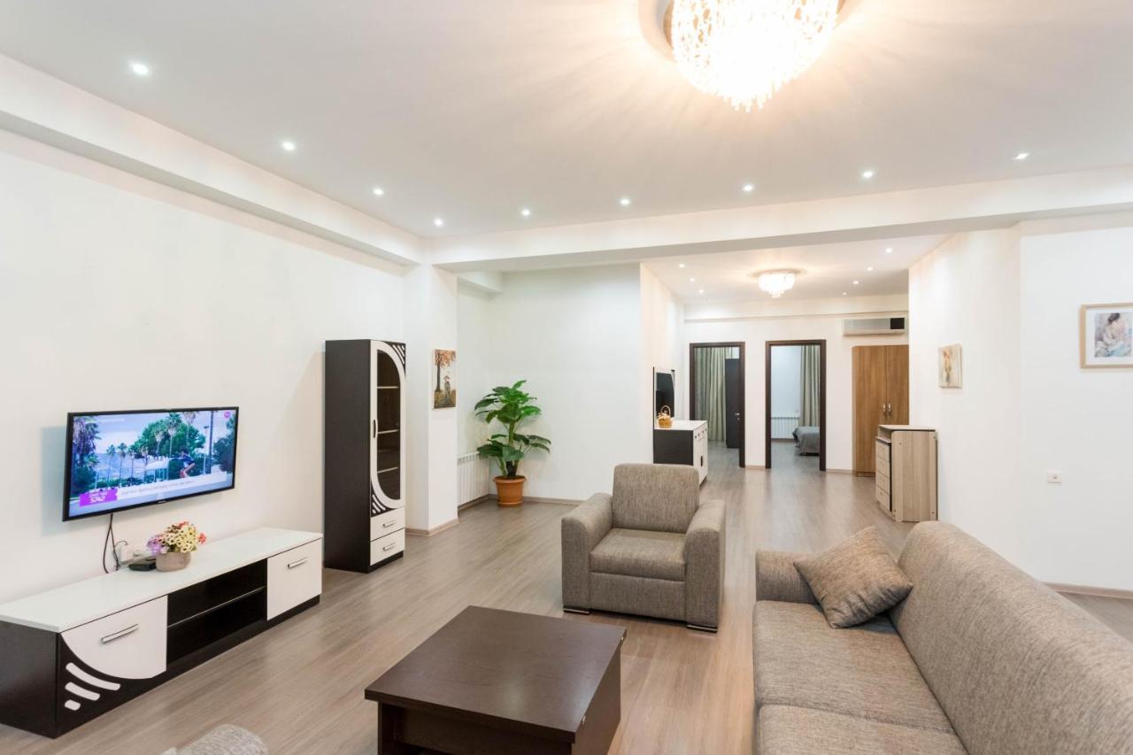 Apartment In The City Center Lll Tbiliszi Kültér fotó