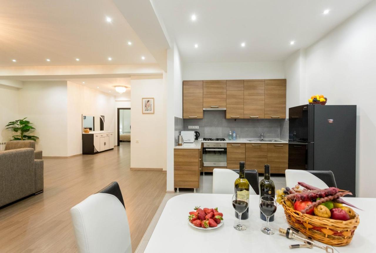 Apartment In The City Center Lll Tbiliszi Kültér fotó
